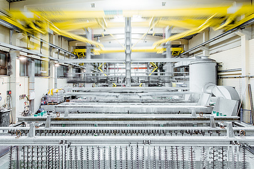 Produktion bei Eloxal Hoefler Produktion bei Eloxal Hoefler